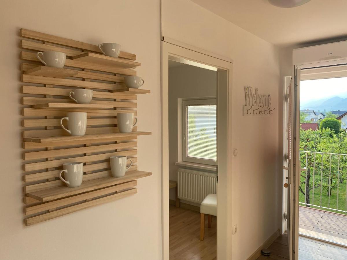 Apartment Marjetka Zirovnica ภายนอก รูปภาพ